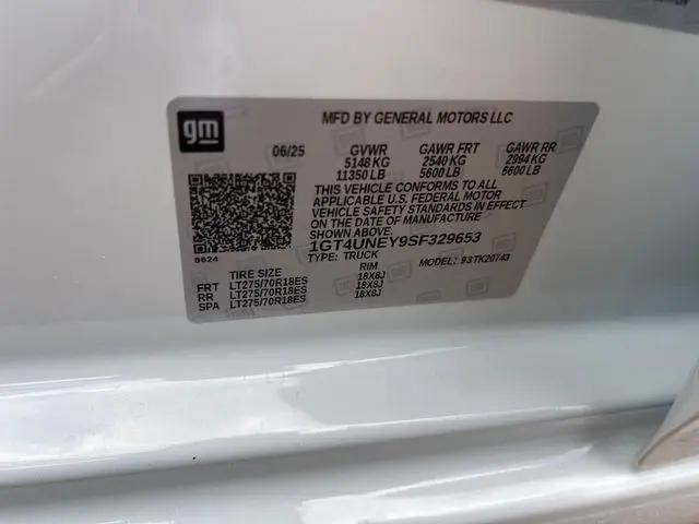 2025 GMC Sierra 2500HD 4WD Crew Cab Standard Bed SLT