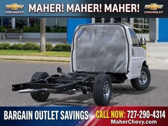 2025 Chevrolet Express Cutaway Work Van