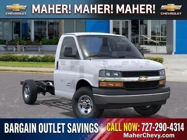 2025 Chevrolet Express Cutaway Work Van