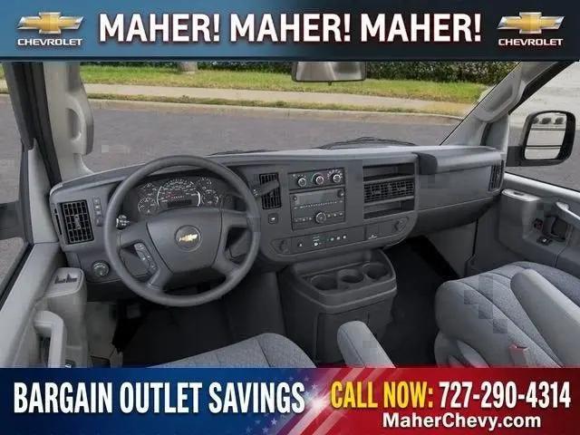2025 Chevrolet Express Cutaway Work Van