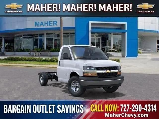 2025 Chevrolet Express Cutaway Work Van