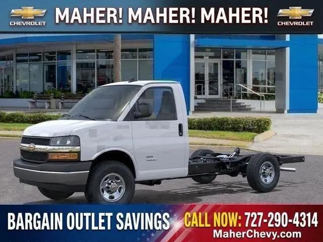 2025 Chevrolet Express Cutaway Work Van