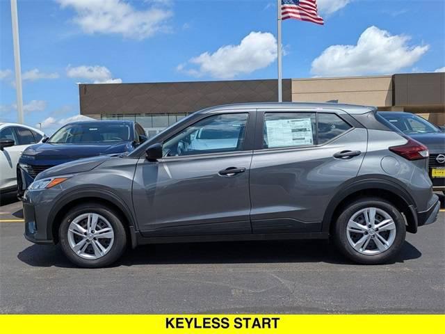 2025 Nissan Kicks S
