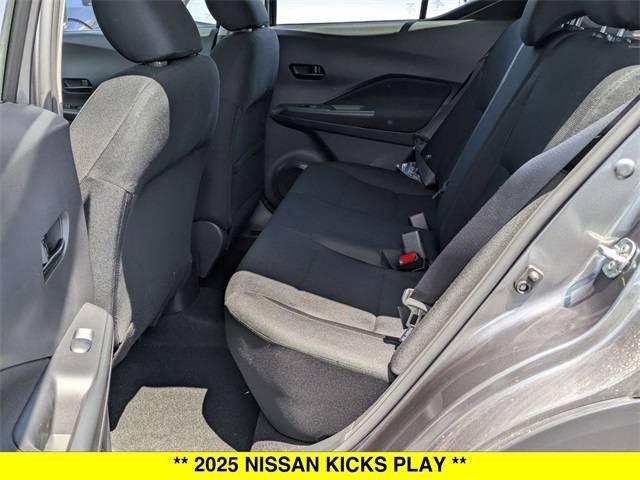 2025 Nissan Kicks S
