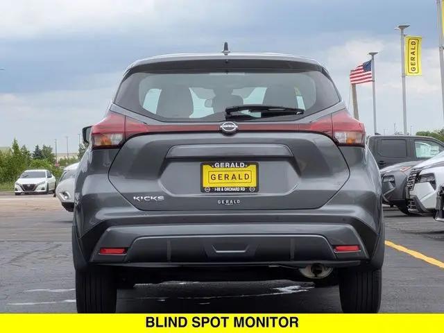 2025 Nissan Kicks S