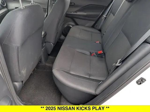 2025 Nissan Kicks S