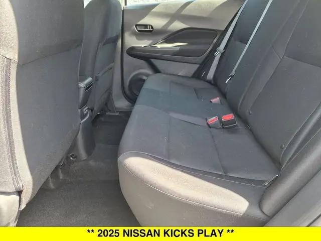 2025 Nissan Kicks S