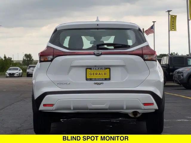 2025 Nissan Kicks S