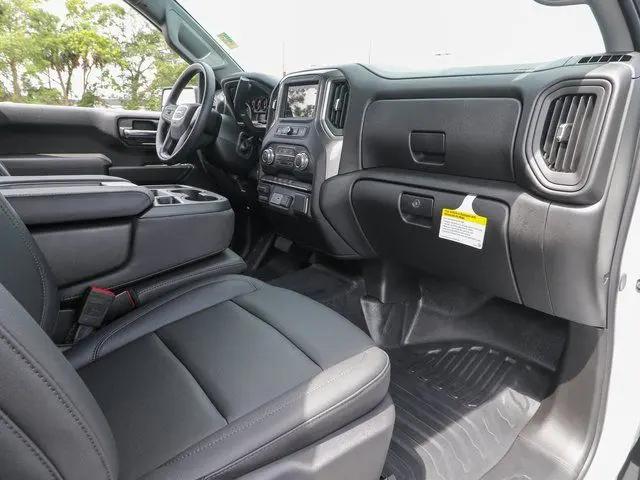 2025 GMC Sierra 2500HD 4WD Regular Cab Long Bed Pro