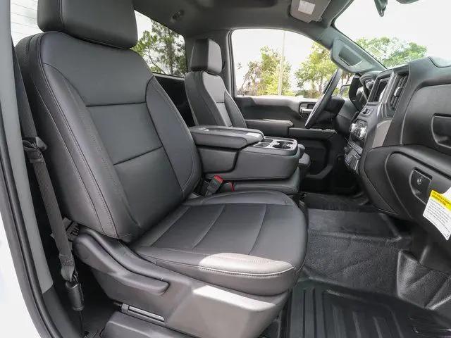 2025 GMC Sierra 2500HD 4WD Regular Cab Long Bed Pro