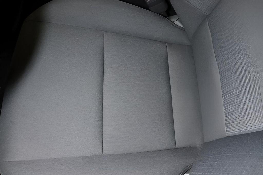 2026 Hyundai IONIQ 9 SE - Photo 8