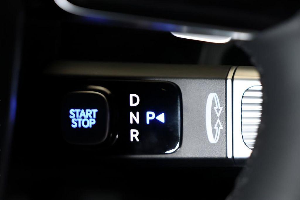 2026 Hyundai IONIQ 9 SE - Photo 17