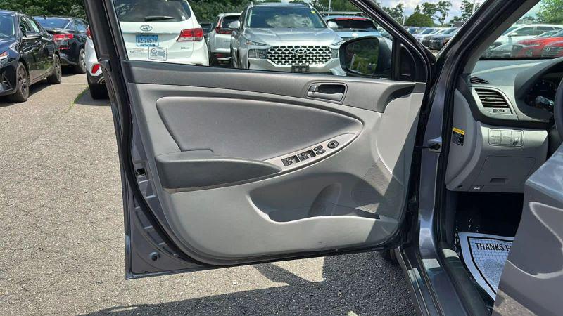 2017 Hyundai Accent Value Edition
