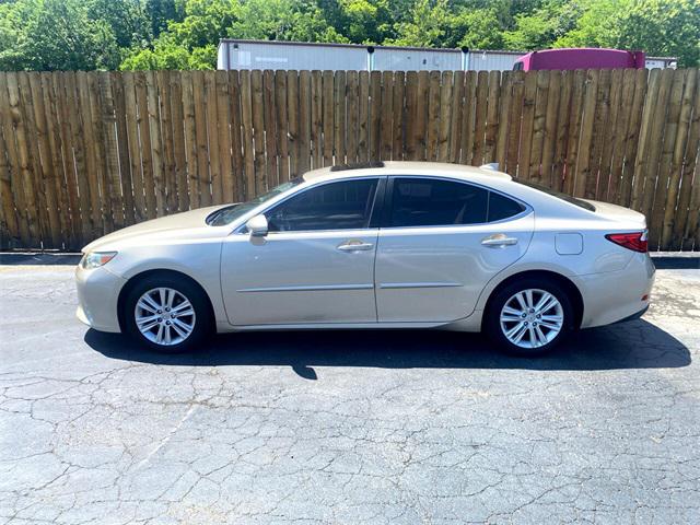 2015 Lexus ES 350 Crafted Line