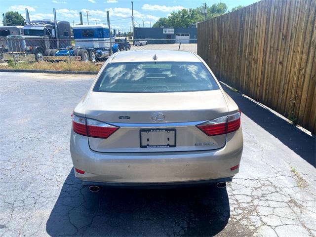 2015 Lexus ES 350 Crafted Line