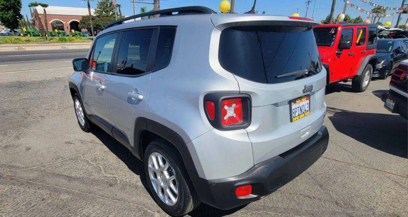 2019 Jeep Renegade Latitude FWD