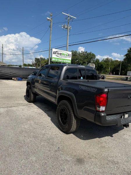 2016 Toyota Tacoma SR V6