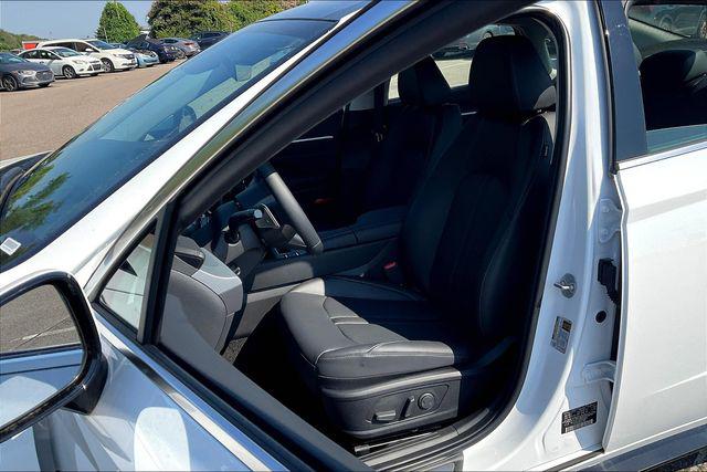 New 2025 Hyundai Sonata Hybrid For Sale in Olive Branch, MS