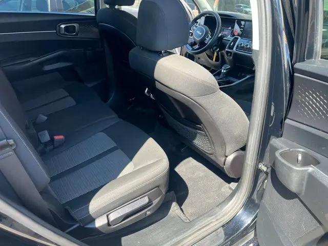 2022 Kia Sorento LX