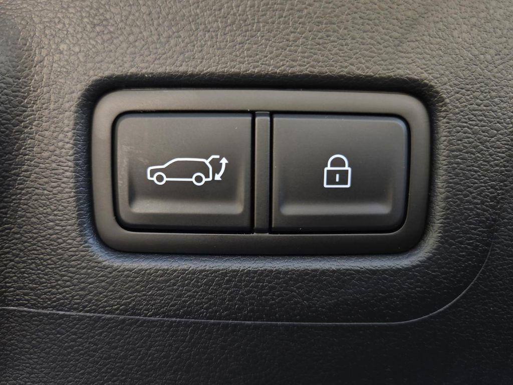 2025 Hyundai Santa Fe XRT - Photo 13
