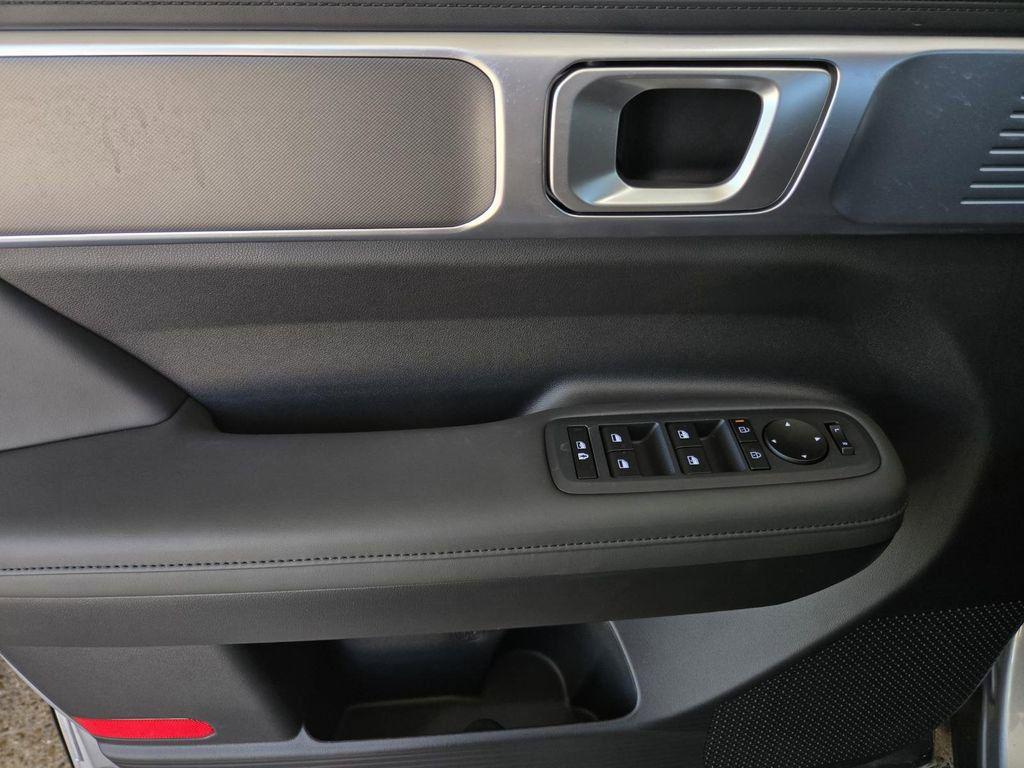 2025 Hyundai Santa Fe XRT - Photo 20