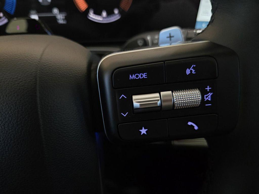2025 Hyundai Santa Fe XRT - Photo 29