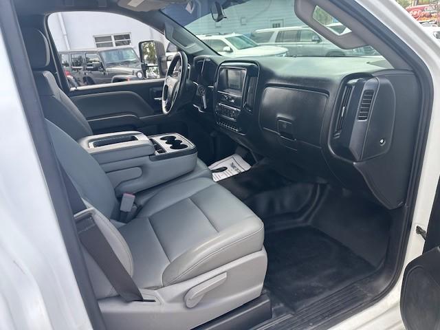2020 Chevrolet Silverado 6500HD 1WT