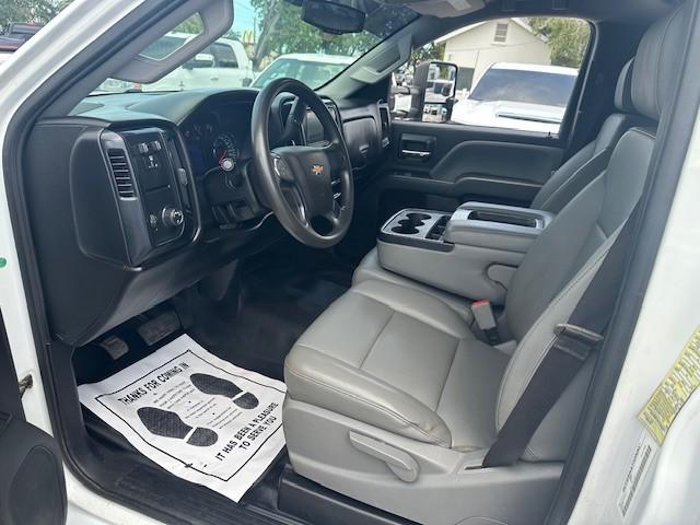 2020 Chevrolet Silverado 6500HD 1WT