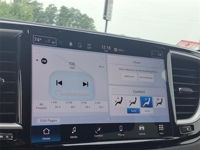2023 Chrysler Pacifica Touring L