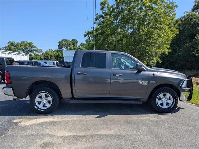 2021 RAM 1500 Classic Tradesman Crew Cab 4x4 57 Box