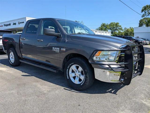 2021 RAM 1500 Classic Tradesman Crew Cab 4x4 57 Box
