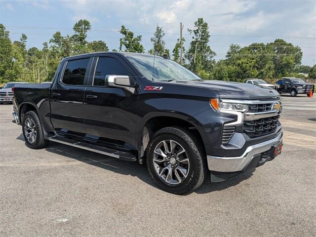 2022 Chevrolet Silverado 1500 4WD Crew Cab Standard Bed LT