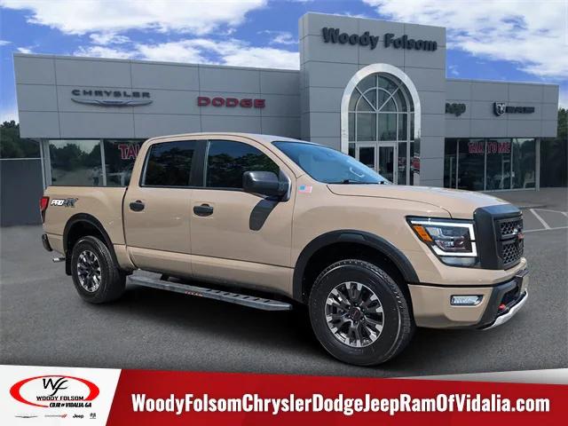 2022 Nissan TITAN Crew Cab PRO-4X 4x4