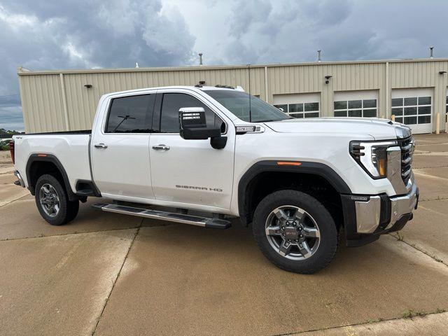 2025 GMC Sierra 2500HD 4WD Crew Cab Standard Bed SLT