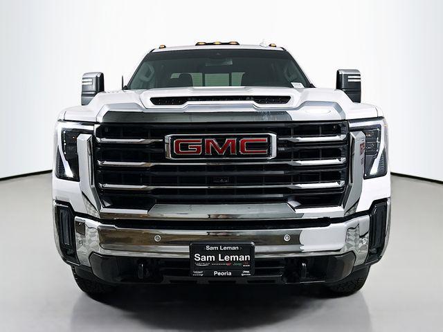 2025 GMC Sierra 2500HD 4WD Crew Cab Standard Bed SLT