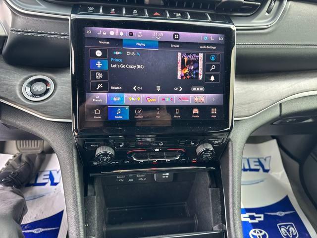 2023 Jeep Grand Cherokee L Limited 4x4