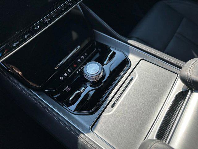 2025 Jeep Wagoneer Series III 4x4