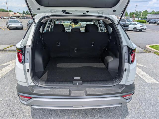 2025 Hyundai Tucson SE