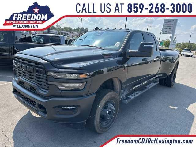 2026 RAM Ram 3500 RAM 3500 TRADESMAN CREW CAB 4X4 8 BOX