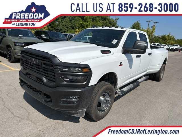 2026 RAM Ram 3500 RAM 3500 TRADESMAN CREW CAB 4X4 8 BOX