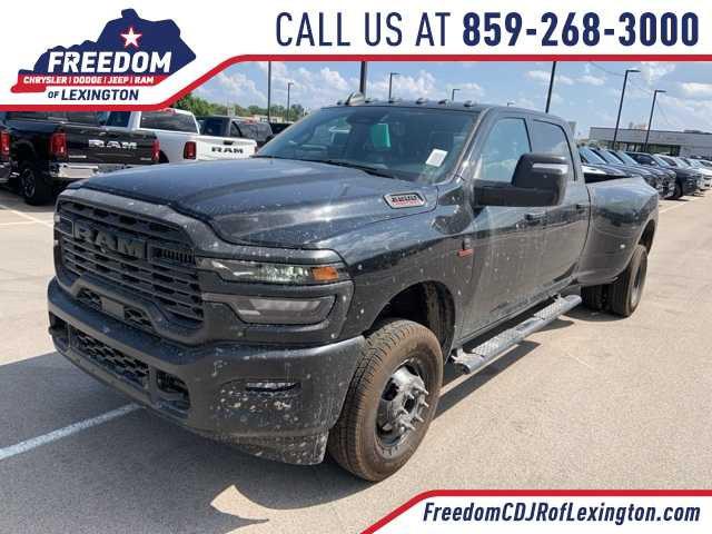 2026 RAM Ram 3500 RAM 3500 TRADESMAN CREW CAB 4X4 8 BOX