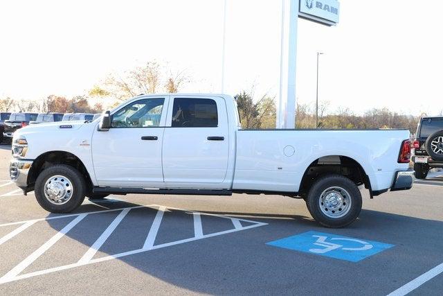 2026 RAM Ram 3500 RAM 3500 TRADESMAN CREW CAB 4X4 8 BOX 2026 RAM Ram 3500 RAM 3500 TRADESMAN CREW CAB 4X4 8 BOX