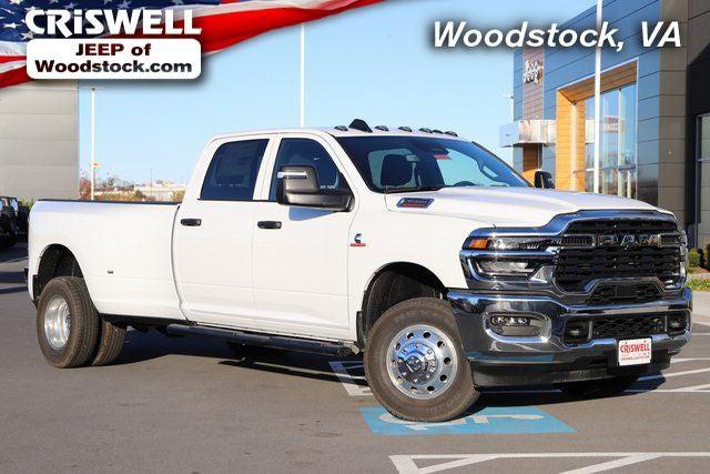 2026 RAM Ram 3500 RAM 3500 TRADESMAN CREW CAB 4X4 8 BOX