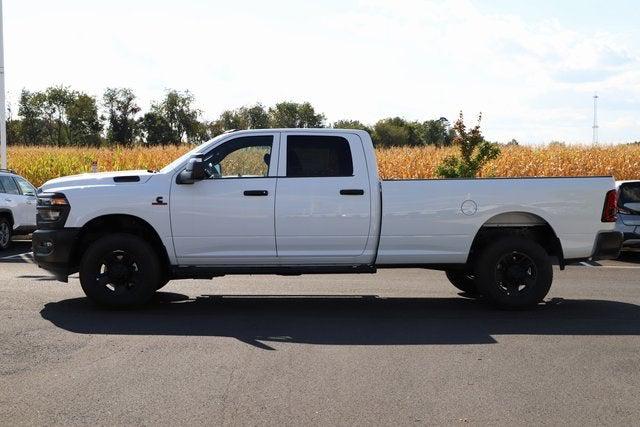 2026 RAM Ram 3500 RAM 3500 TRADESMAN CREW CAB 4X4 8 BOX