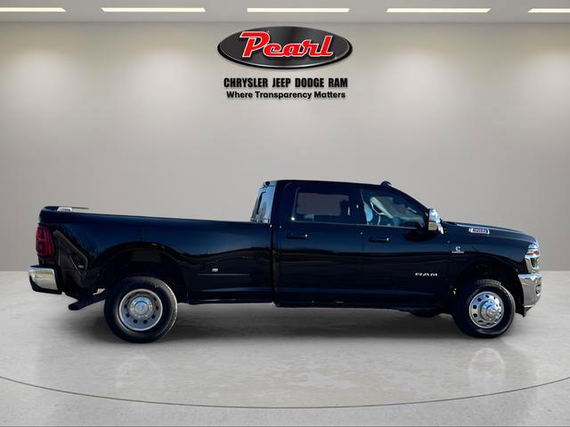 2026 RAM Ram 3500 RAM 3500 LARAMIE CREW CAB 4X4 8 BOX