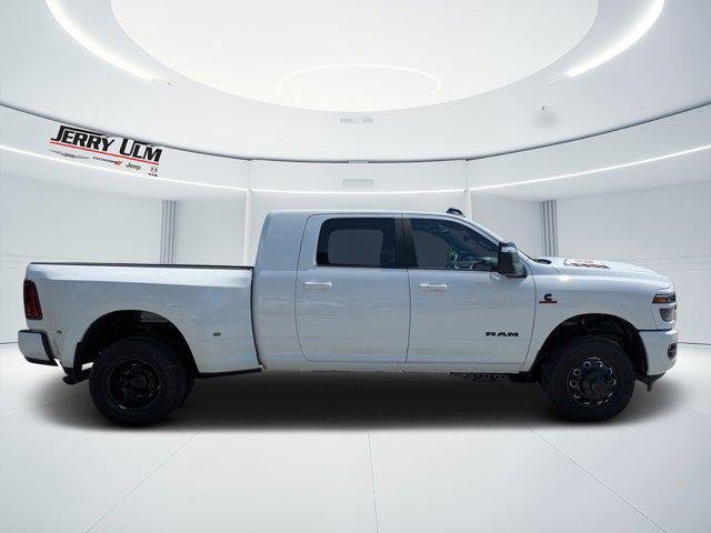 2026 RAM Ram 3500 RAM 3500 LARAMIE MEGA CAB 4X4 64 BOX