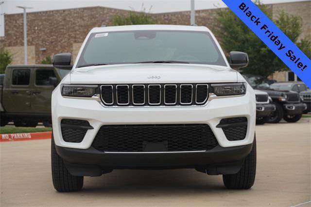 2025 Jeep Grand Cherokee GRAND CHEROKEE LAREDO X 4X4