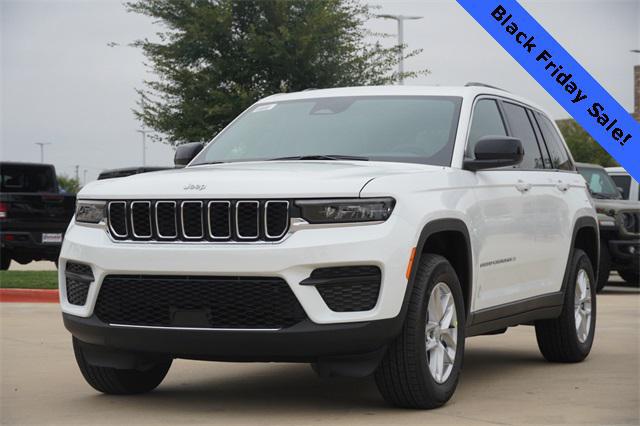 2025 Jeep Grand Cherokee GRAND CHEROKEE LAREDO X 4X4