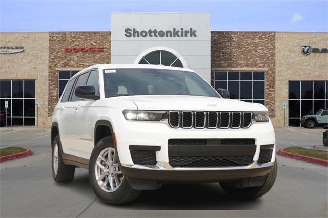 2025 Jeep Grand Cherokee GRAND CHEROKEE L LAREDO X 4X4