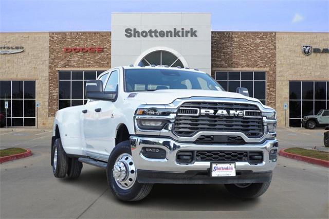 2026 RAM Ram 3500 RAM 3500 TRADESMAN CREW CAB 4X4 8 BOX 2026 RAM Ram 3500 RAM 3500 TRADESMAN CREW CAB 4X4 8 BOX